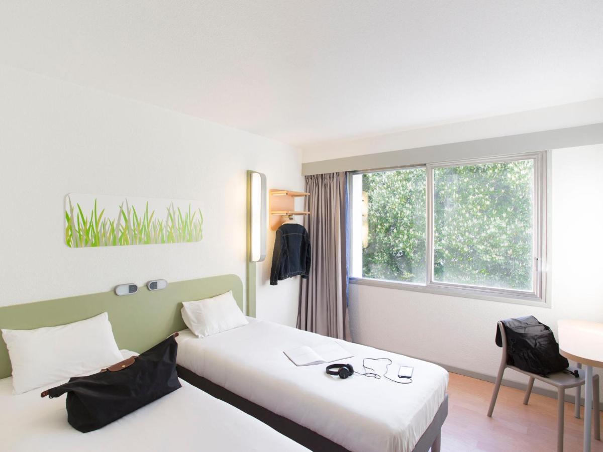 Ibis Budget Pau Lescar Exterior foto