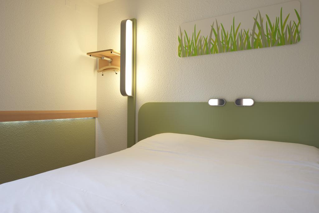 Ibis Budget Pau Lescar Quarto foto