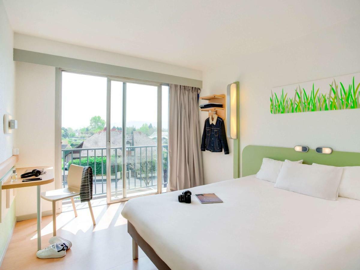 Ibis Budget Pau Lescar Exterior foto